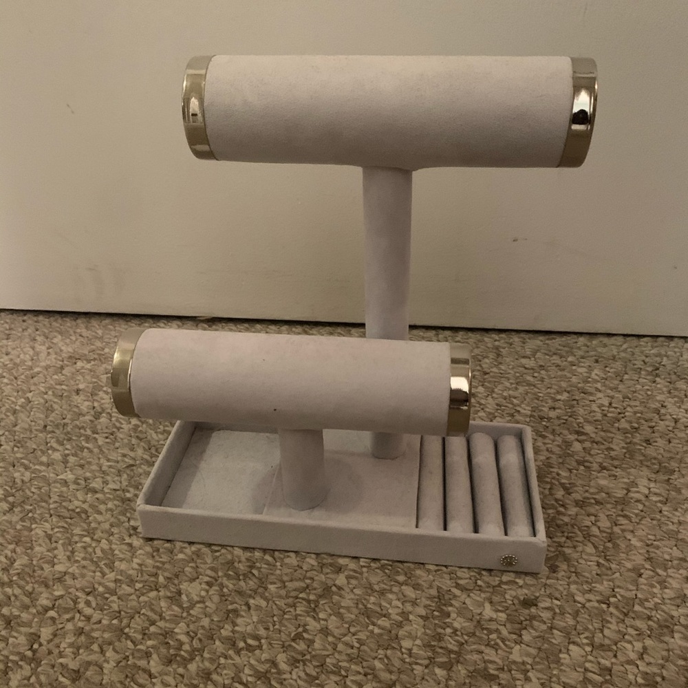 LC Lauren Conrad Jewelry Stand